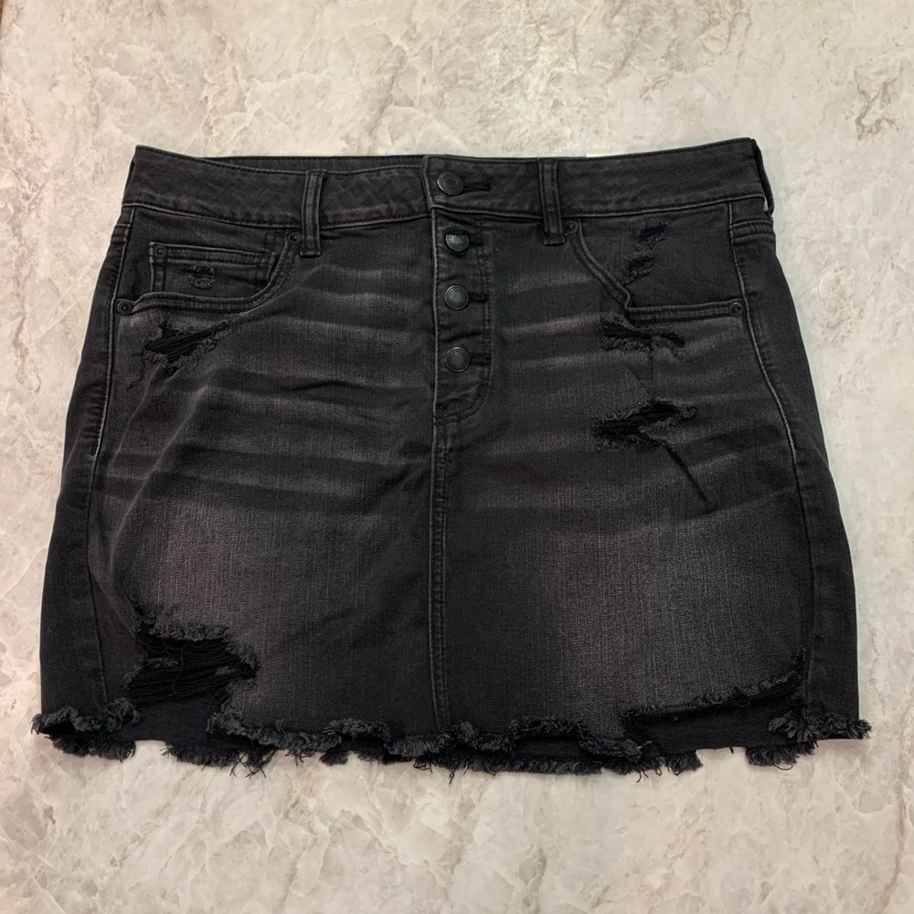 Distressed Black Denim Skirt American Eagle 14 NWT high rise